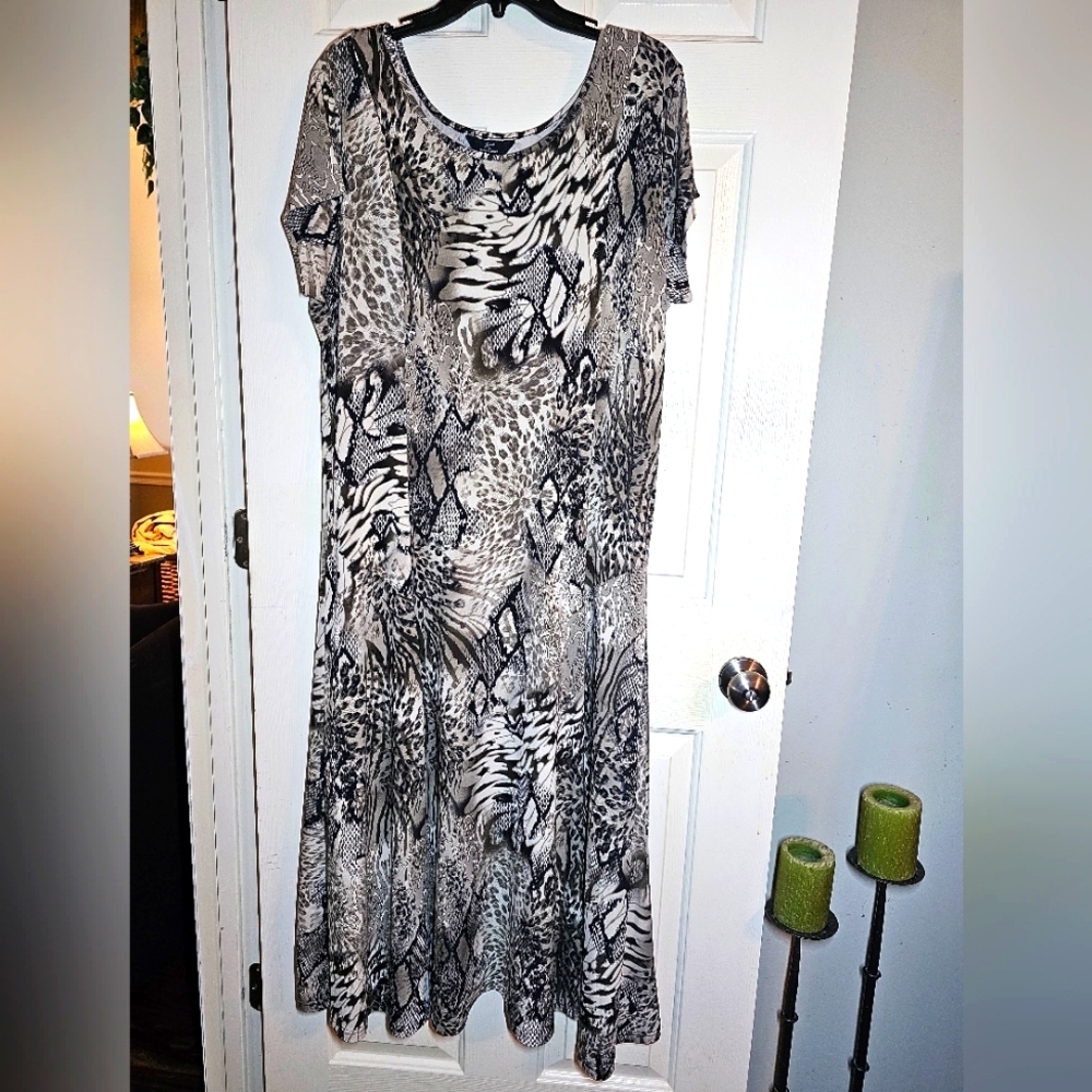 Lennie for Nina Leonard animal print maxi dress